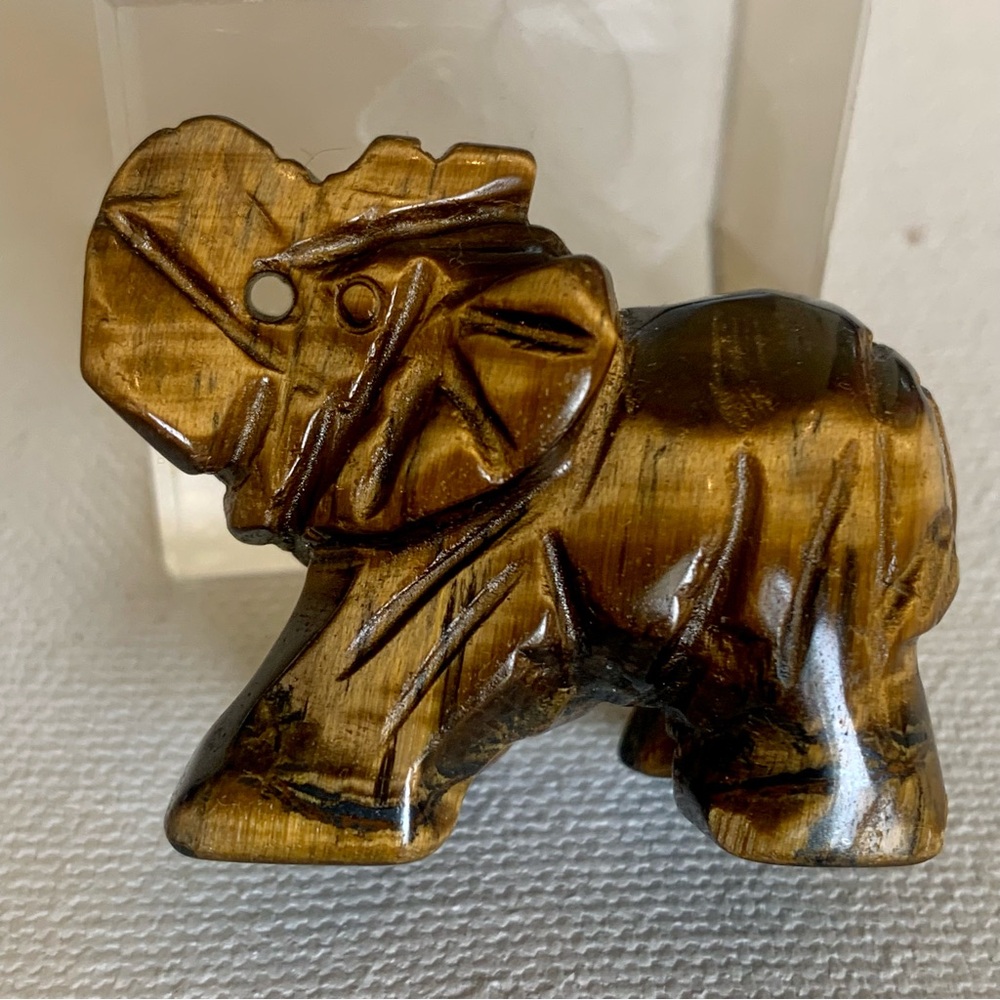 Tiger's Eye Carved Quartz Crystal Elephant Carving Reiki Healing Figurine FLASHY - Picture 9 of 15
